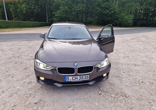 BMW Seria 3 cena 44500 przebieg: 212000, rok produkcji 2013 z Kamieńsk małe 106